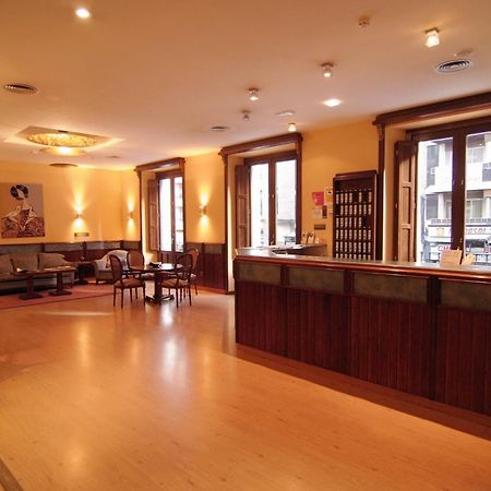 Hostal Cataluna Сарагоса Екстер'єр фото