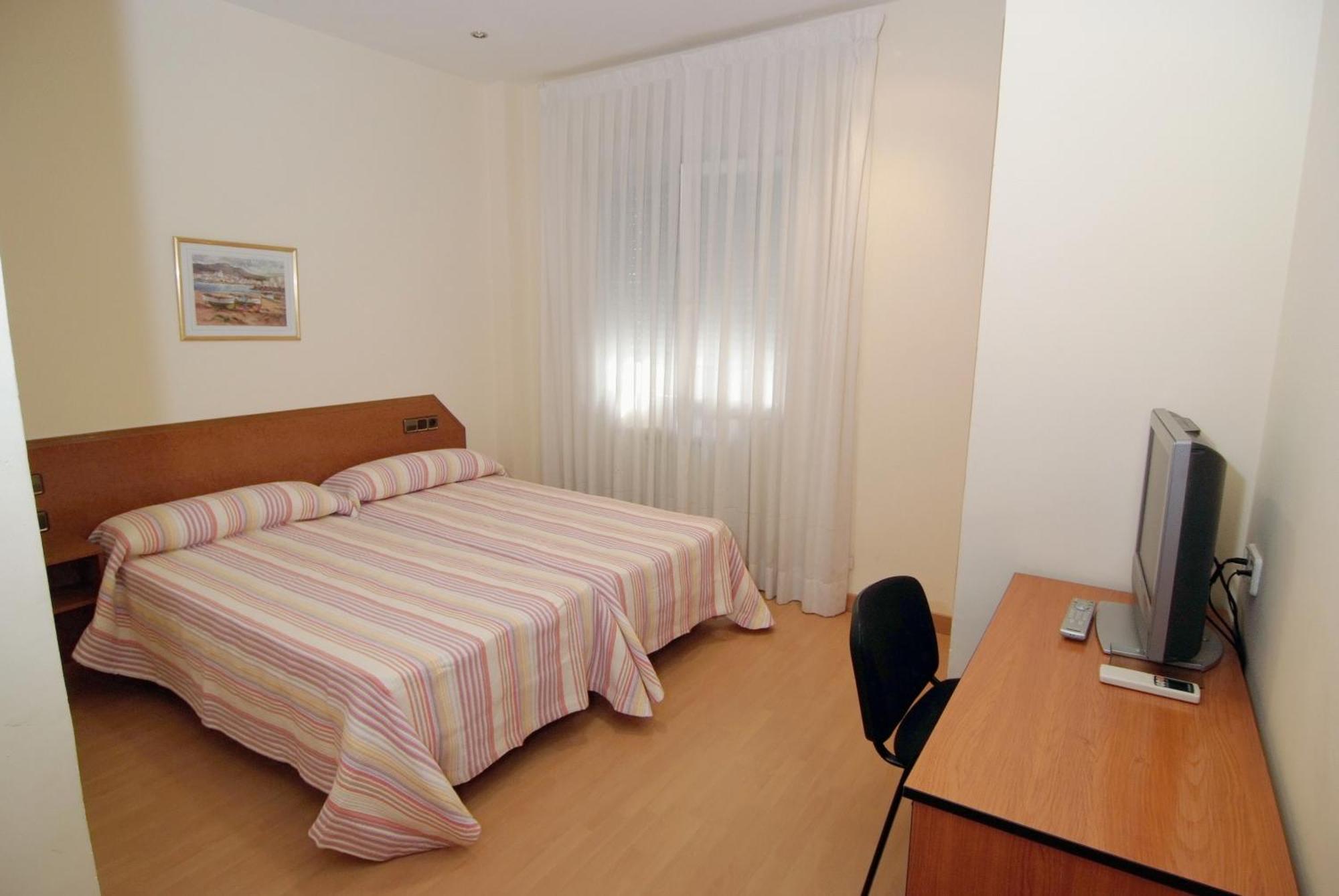 Hostal Cataluna Сарагоса Екстер'єр фото