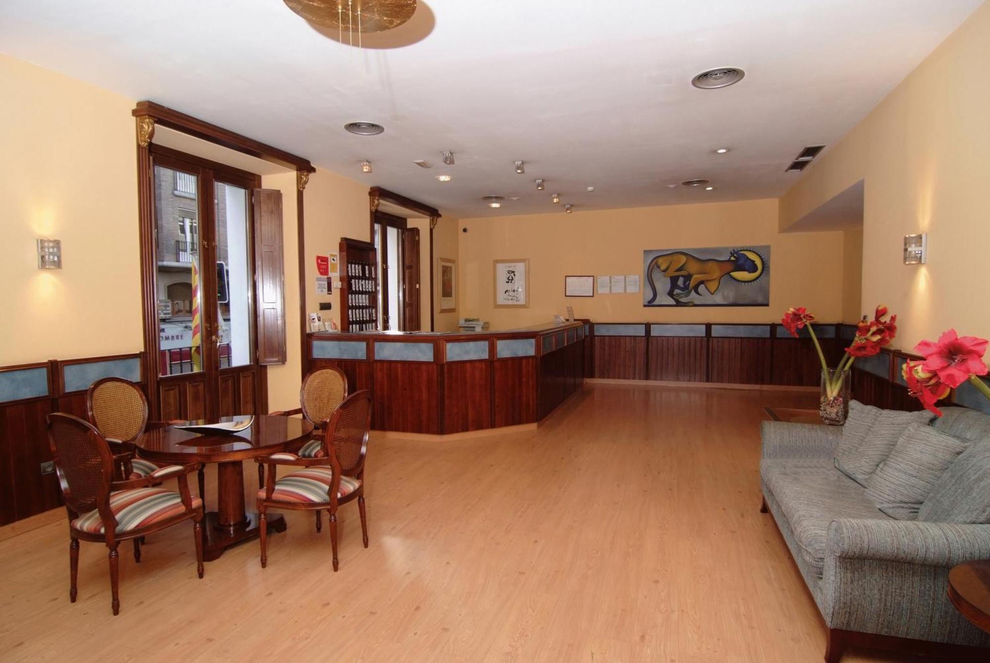 Hostal Cataluna Сарагоса Екстер'єр фото
