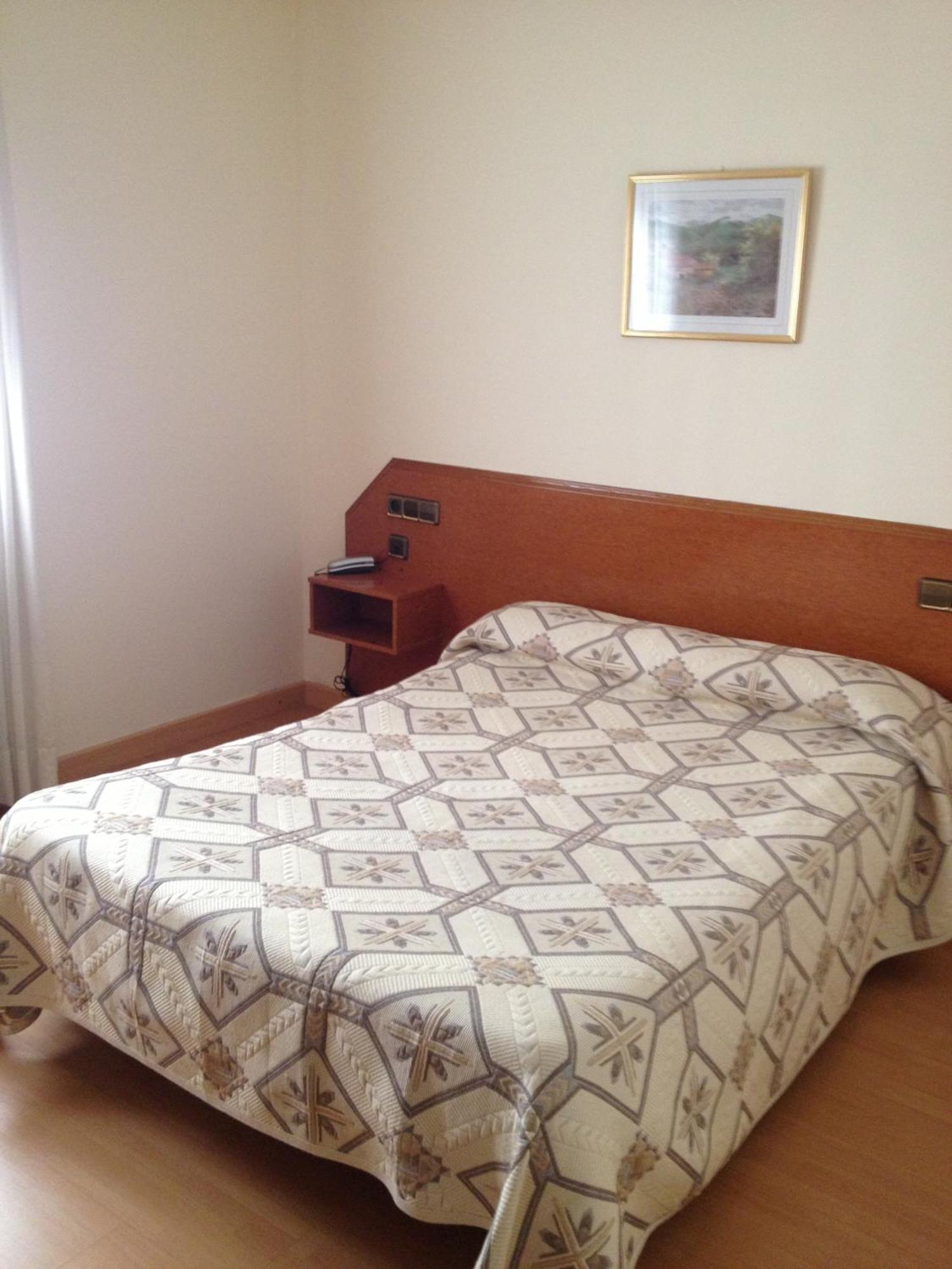 Hostal Cataluna Сарагоса Екстер'єр фото