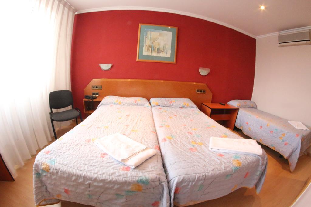 Hostal Cataluna Сарагоса Екстер'єр фото