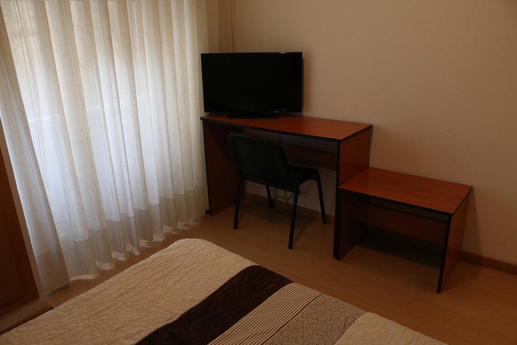 Hostal Cataluna Сарагоса Екстер'єр фото